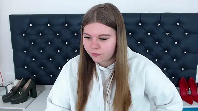 Snapshot of AbbyPleasure chatting on 02.24.25 AbbyPleasure online show from 02.24.25