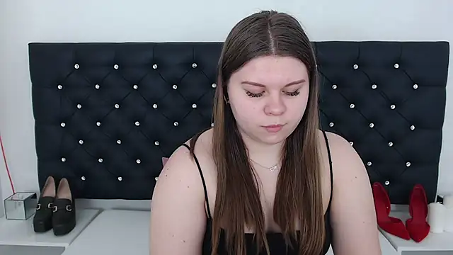 Snapshot of AbbyPleasure chatting on 03.05.25 AbbyPleasure online show from 03.05.25