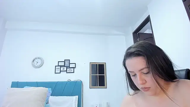 Snapshot of kamila_lopez chatting on 09.14.25 kamila lopez online show from 09.14.25