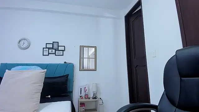 Snapshot of kamila_lopez chatting on 02.06.26 kamila lopez online show from 02.06.26