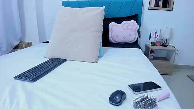 Snapshot of kamila_lopez chatting on 02.19.26 kamila lopez online show from 02.19.26