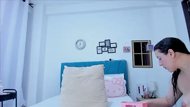 Snapshot of kamila_lopez chatting on 02.26.26 kamila lopez online show from 02.26.26