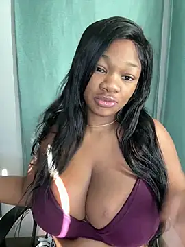 CharismaaBanx online show from 01.05.25