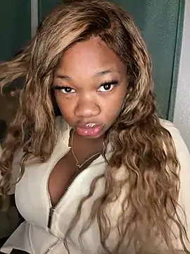 CharismaaBanx online show from 02.07.25