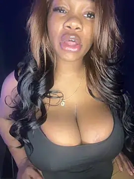 CharismaaBanx online show from 03.07.25