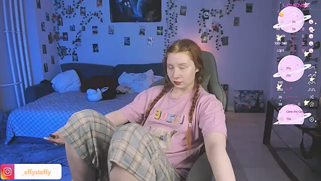 CallMeEffy1 online show from 09.15.25