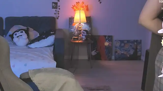 CallMeEffy1 online show from 09.27.25