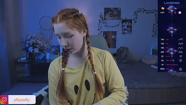 CallMeEffy1 online show from 11.12.25