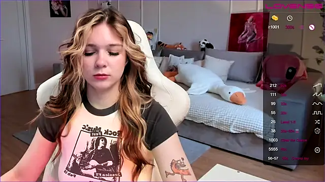 Frau Lina online show from 03.24.26