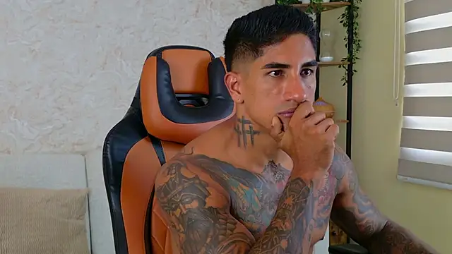 AdanReilly online show from 03.05.25