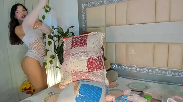 GingerDollx online show from 12.05.25