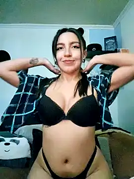 Snapshot of Paudelatorre chatting on 12.11.24 Paudelatorre online show from 12.11.24