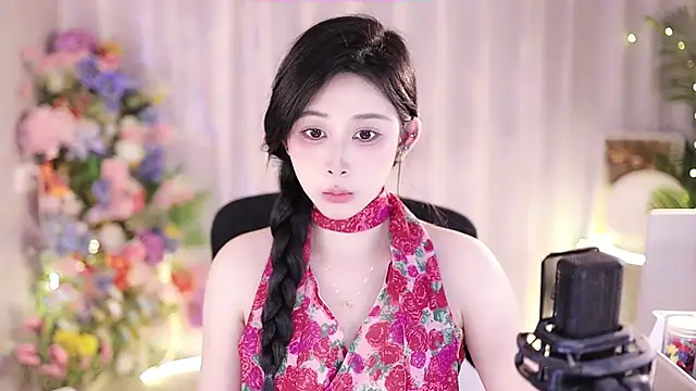 Snapshot of SleepArtist chatting on 03.01.25 SleepArtist online show from 03.01.25