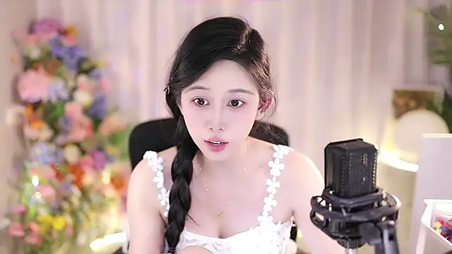 Snapshot of SleepArtist chatting on 03.03.25 SleepArtist online show from 03.03.25