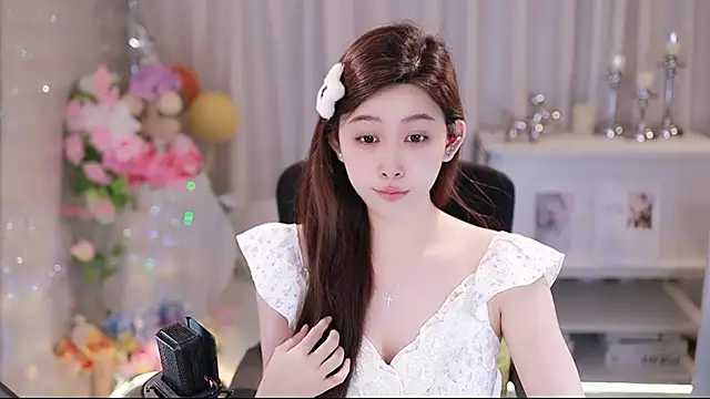 Snapshot of SleepArtist chatting on 10.22.25 SleepArtist online show from 10.22.25