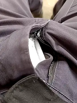 Snapshot of vadszex31 chatting on 10.17.25 vadszex31 online show from 10.17.25