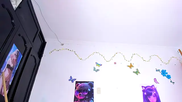 Emily Coper18 online show from 02.16.25