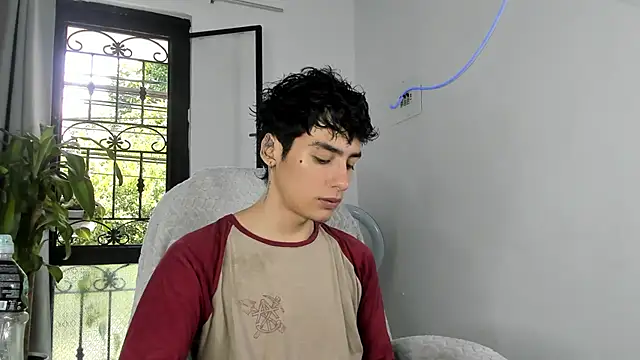 Snapshot of sebas_rose chatting on 09.13.25 sebas rose online show from 09.13.25