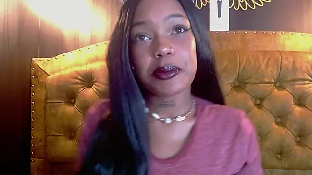 Snapshot of CrystalBrooke3x chatting on 03.13.25 CrystalBrooke3x online show from 03.13.25