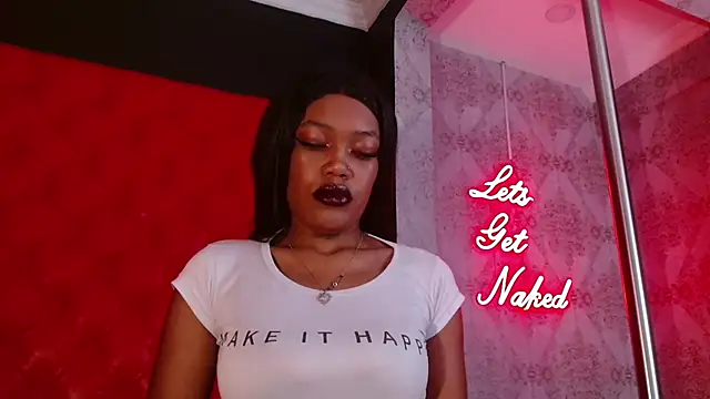 Snapshot of CrystalBrooke3x chatting on 11.18.25 CrystalBrooke3x online show from 11.18.25