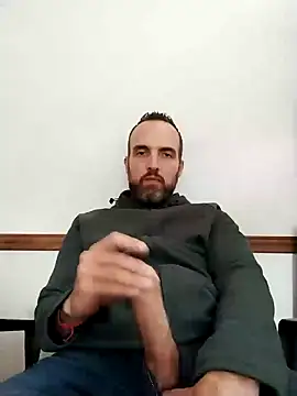 leon3875 online show from 12.04.24