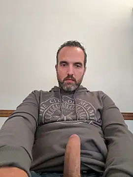 leon3875 online show from 03.04.26