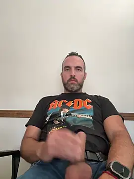 leon3875 online show from 03.30.26