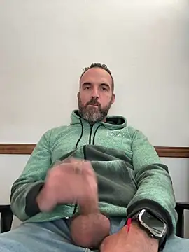 leon3875 online show from 04.15.26