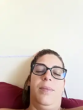 Snapshot of Escarlate4you_ chatting on 02.23.25 Escarlate4you online show from 02.23.25