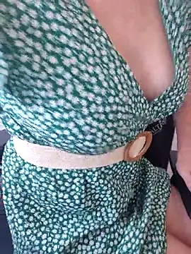 PetiteBrunette4 online show from 05.26.26