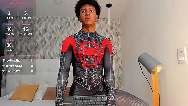 Snapshot of MagnusKing_ chatting on 02.26.25 MagnusKing online show from 02.26.25