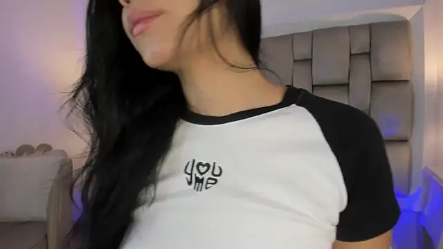 Mara Betancurt online show from 03.14.25