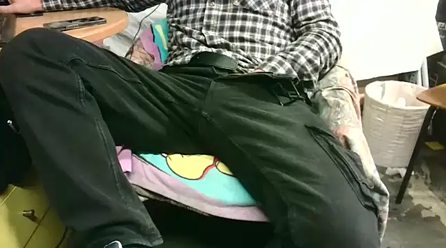 Snapshot of Giulio35_Pika chatting on 01.17.25 Giulio35 Pika online show from 01.17.25