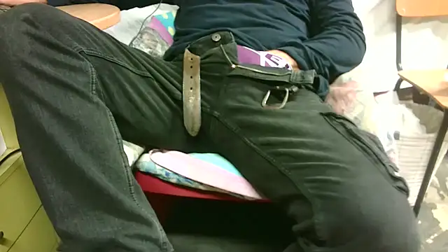 Snapshot of Giulio35_Pika chatting on 10.09.25 Giulio35 Pika online show from 10.09.25