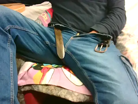 Snapshot of Giulio35_Pika chatting on 11.21.25 Giulio35 Pika online show from 11.21.25