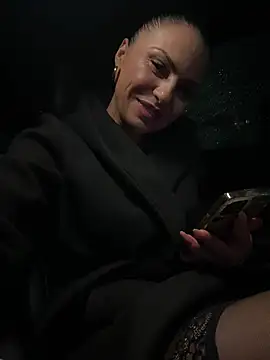 KimKelly13 online show from 02.13.26