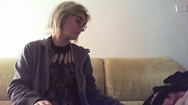 sexy blondie92 online show from 01.14.25