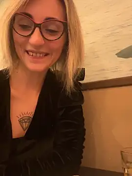 sexy blondie92 online show from 12.13.25