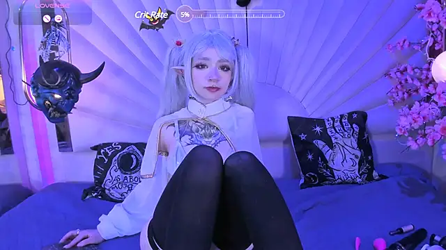 Snapshot of zephirahabney chatting on 12.15.24 zephirahabney online show from 12.15.24