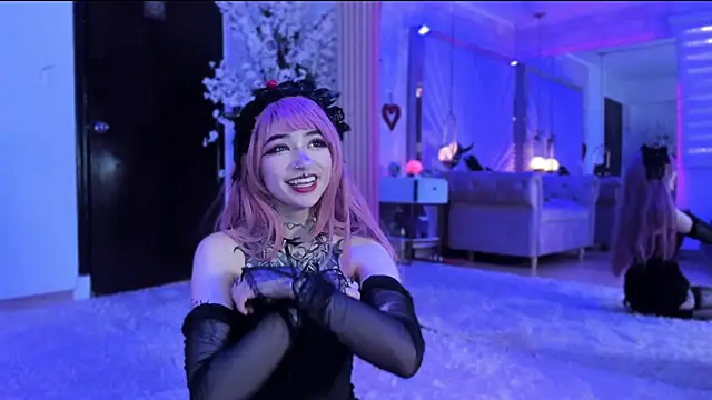 Snapshot of zephirahabney chatting on 03.06.25 zephirahabney online show from 03.06.25