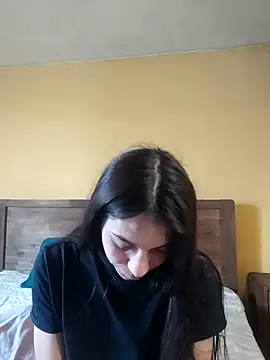 Snapshot of AntoniaHottie chatting on 04.25.26 AntoniaHottie online show from 04.25.26