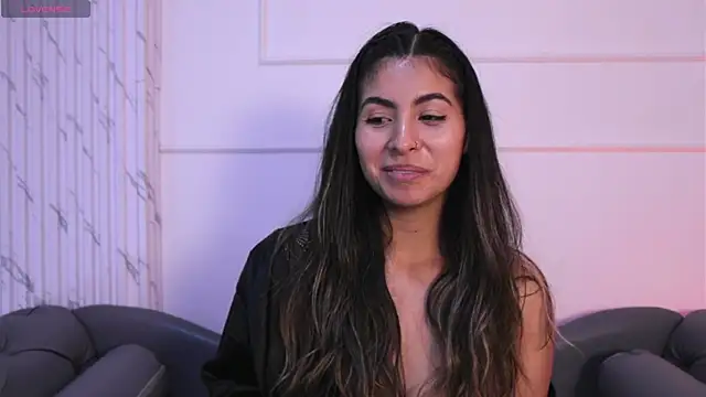 Snapshot of ShelleyMorell chatting on 02.07.25 ShelleyMorell online show from 02.07.25