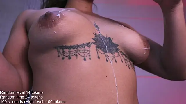 Snapshot of ShelleyMorell chatting on 02.14.25 ShelleyMorell online show from 02.14.25