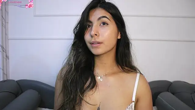 Snapshot of ShelleyMorell chatting on 03.05.25 ShelleyMorell online show from 03.05.25