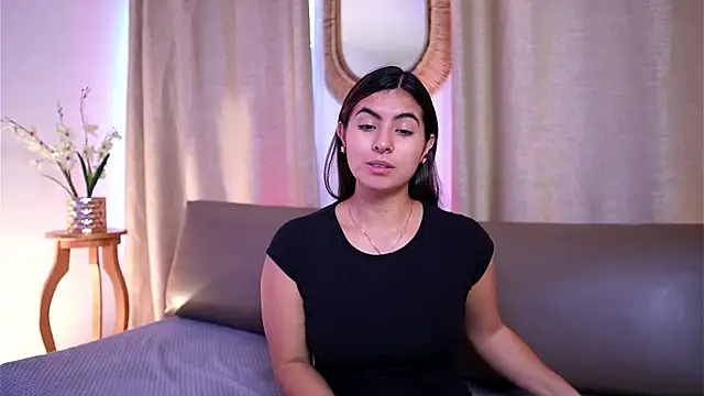 Snapshot of ShelleyMorell chatting on 09.29.25 ShelleyMorell online show from 09.29.25