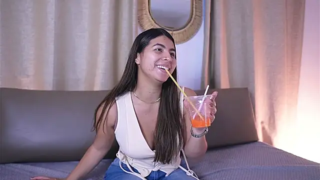 Snapshot of ShelleyMorell chatting on 11.07.25 ShelleyMorell online show from 11.07.25