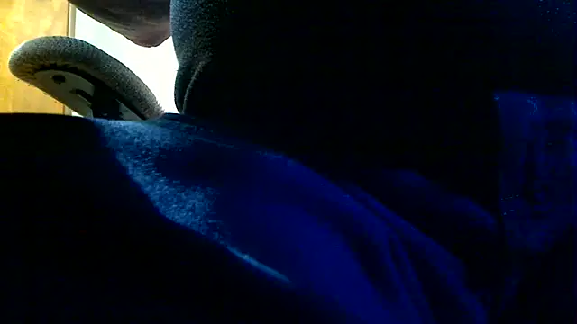 Snapshot of markluvskitty chatting on 04.21.26 markluvskitty online show from 04.21.26