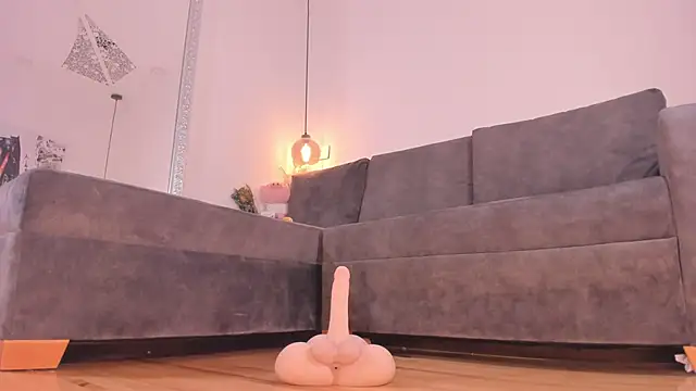 Isabella francoo online show from 09.30.25