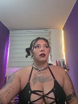 Alexa Slavehot777 online show from 11.24.25