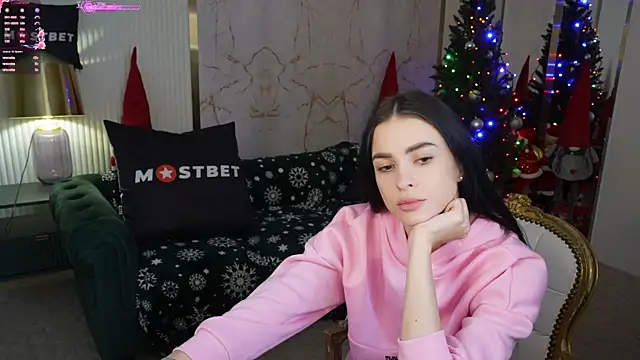 Snapshot of Tina_Breeze chatting on 12.20.24 Tina Breeze online show from 12.20.24